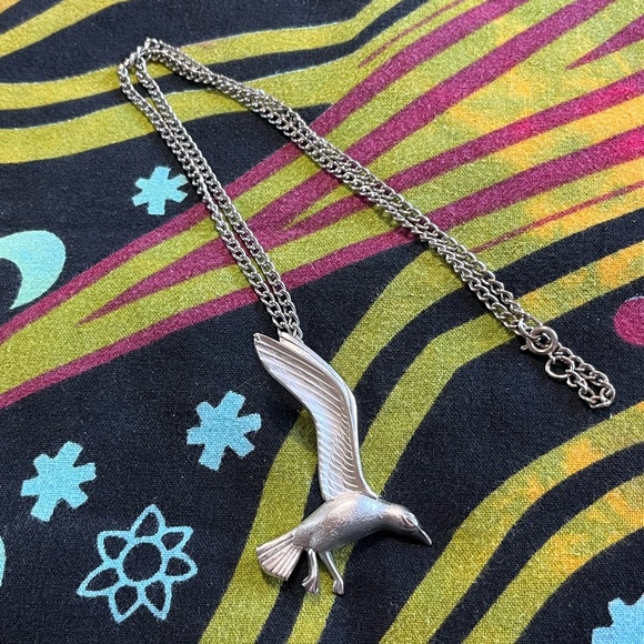 giovanni Jewelry - VTG Giovanni Signed Seagull Bird Silver Tone Metal Costume Jewelry Necklace